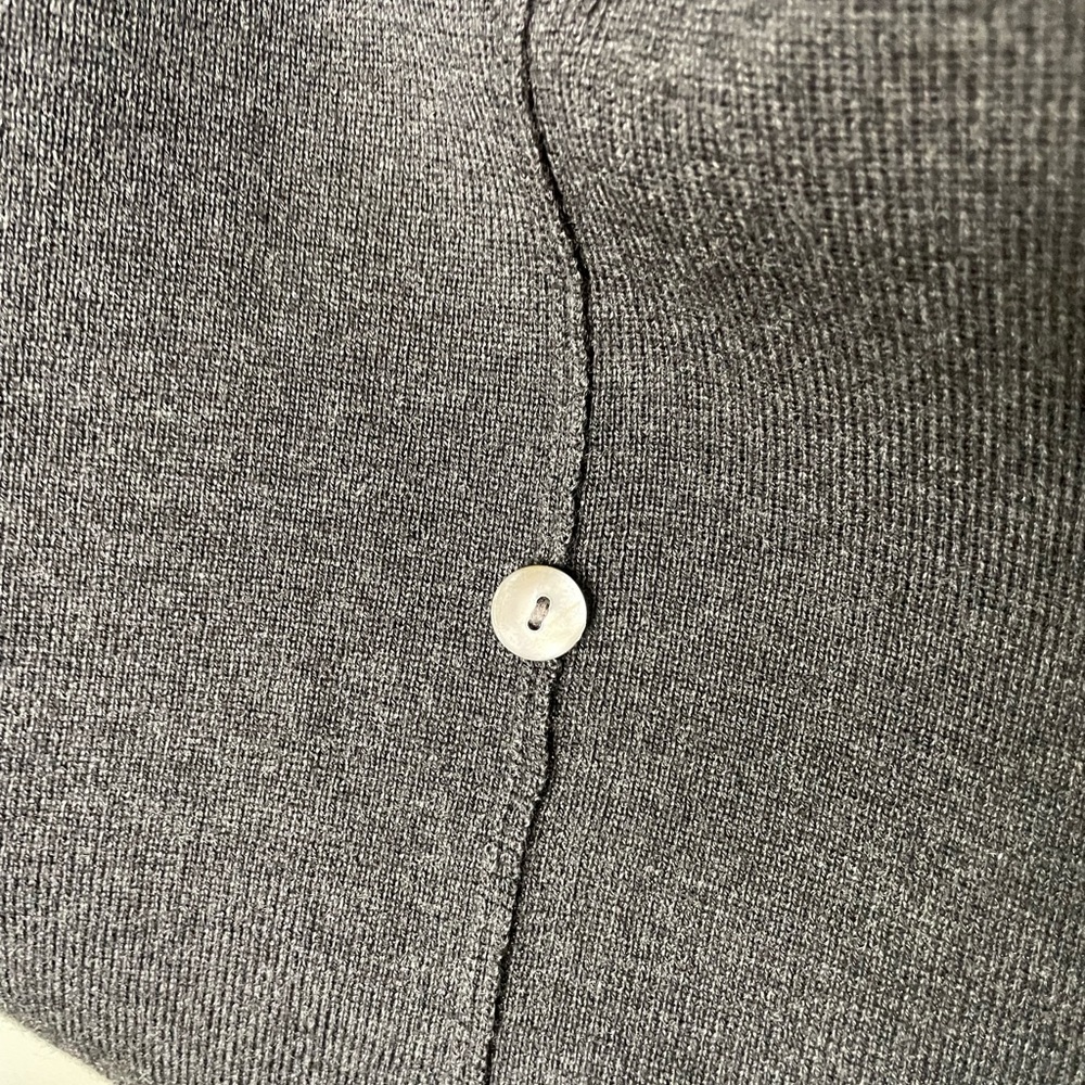 Cardigan Sweater Gray Mark Shale 100% Extra Fine Merino Wool - Picture 8 of 10